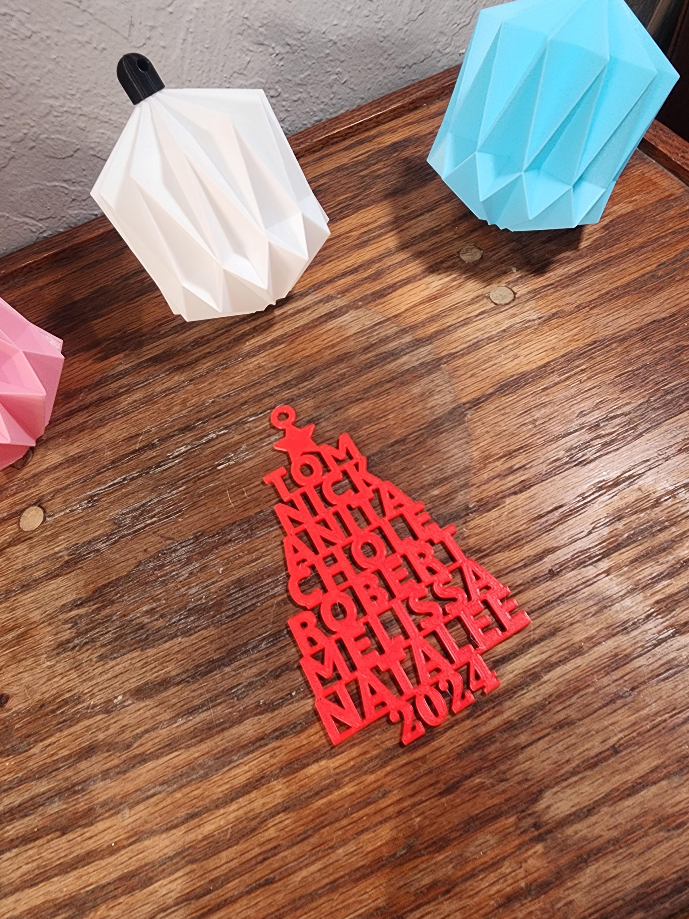 2025 - Family Name Christmas Ornament - Personalized Ornament - Christmas Tree Ornament - Lots Of Colors