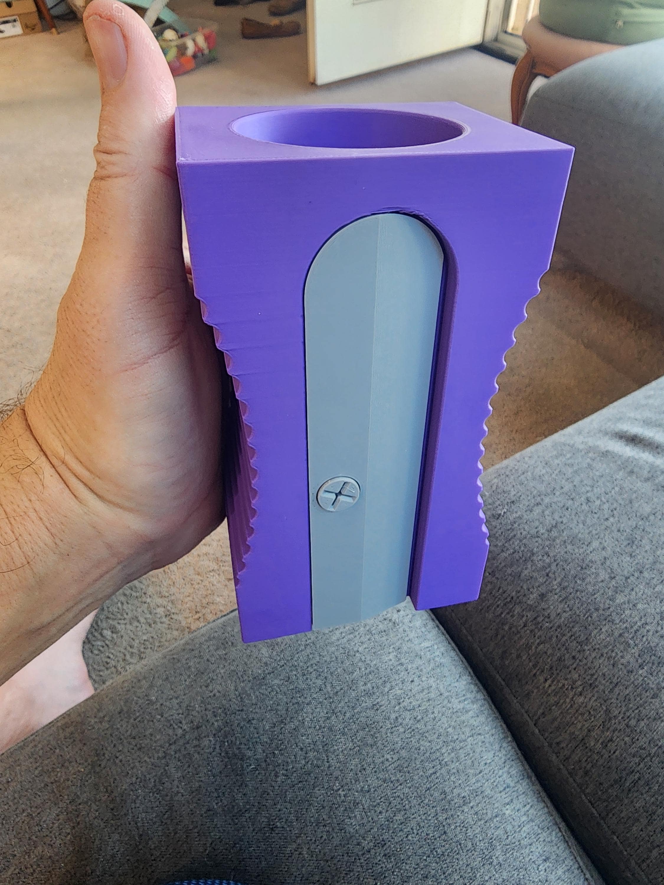 3D-Printed Giant Sharpener Pencil Holder: Teacher Desk Organizer