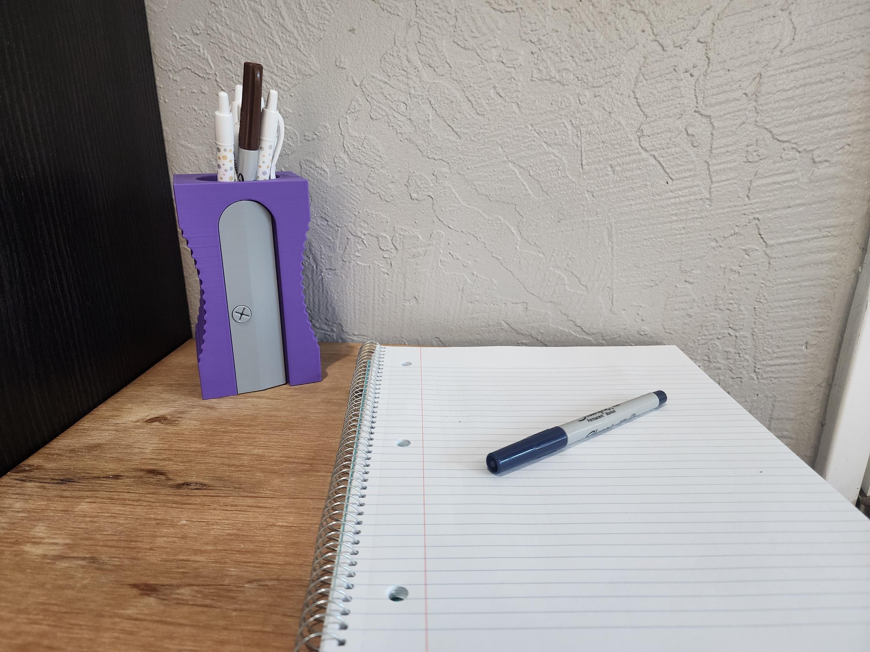 3D-Printed Giant Sharpener Pencil Holder: Teacher Desk Organizer