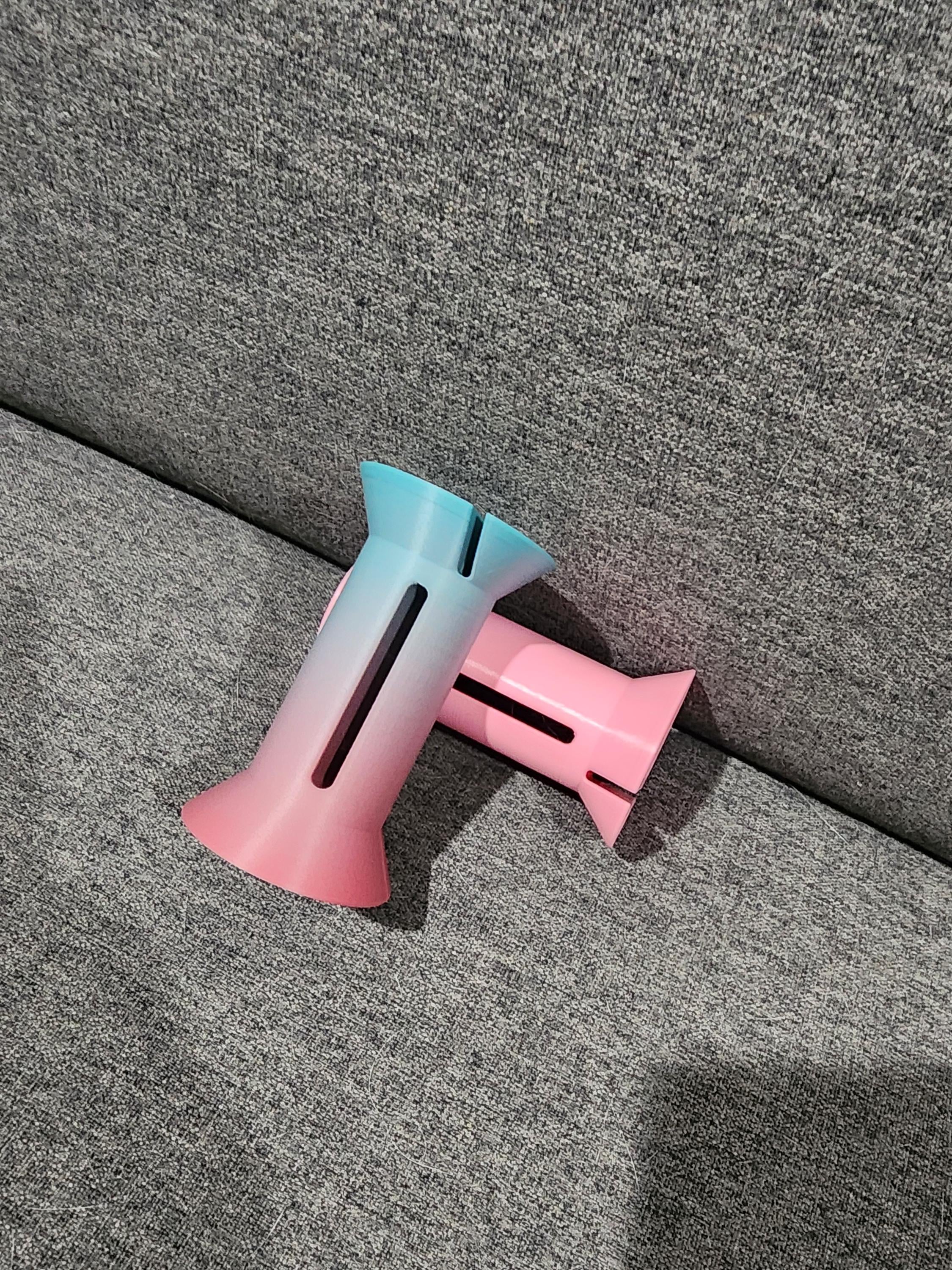 4-Inch Quilt Binding Spool Holder | DIY 3D-Printed Quilting & Sewing Accessory | Customizable Craft Gift