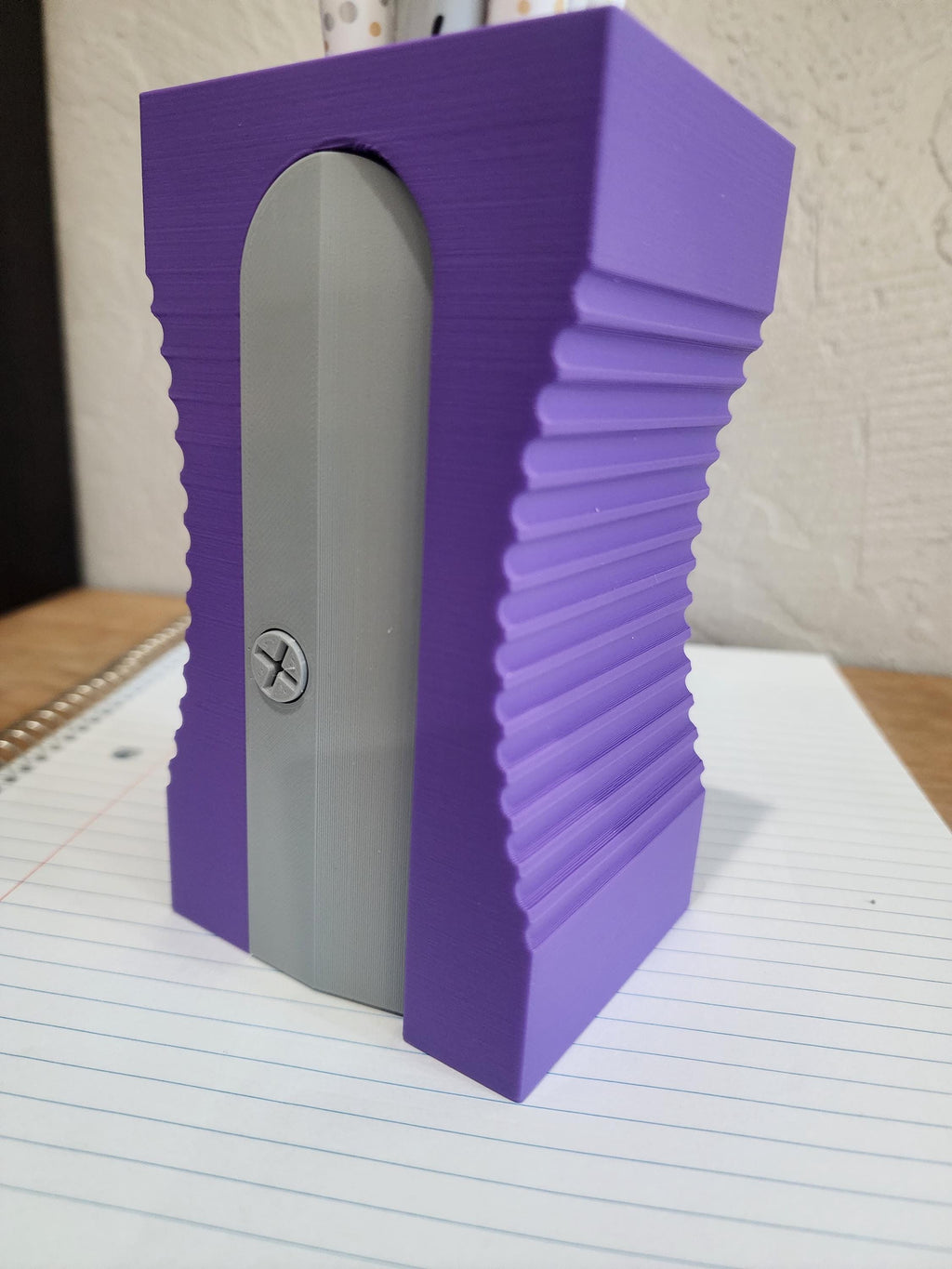 3D-Printed Giant Sharpener Pencil Holder: Teacher Desk Organizer