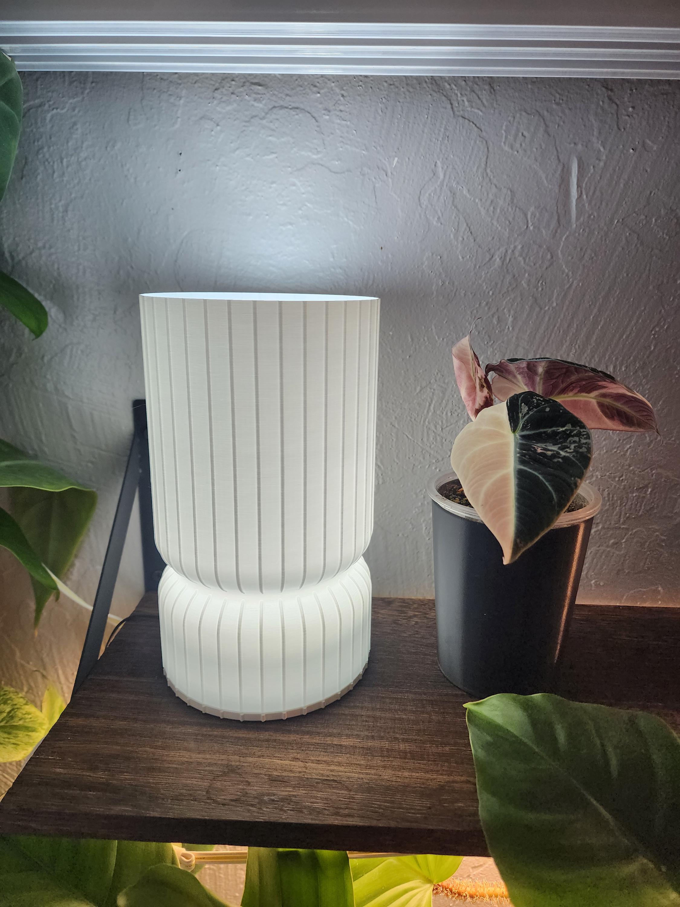 Modern Industrial Table Lamp: Ambient Mood Lighting, Cozy Decor