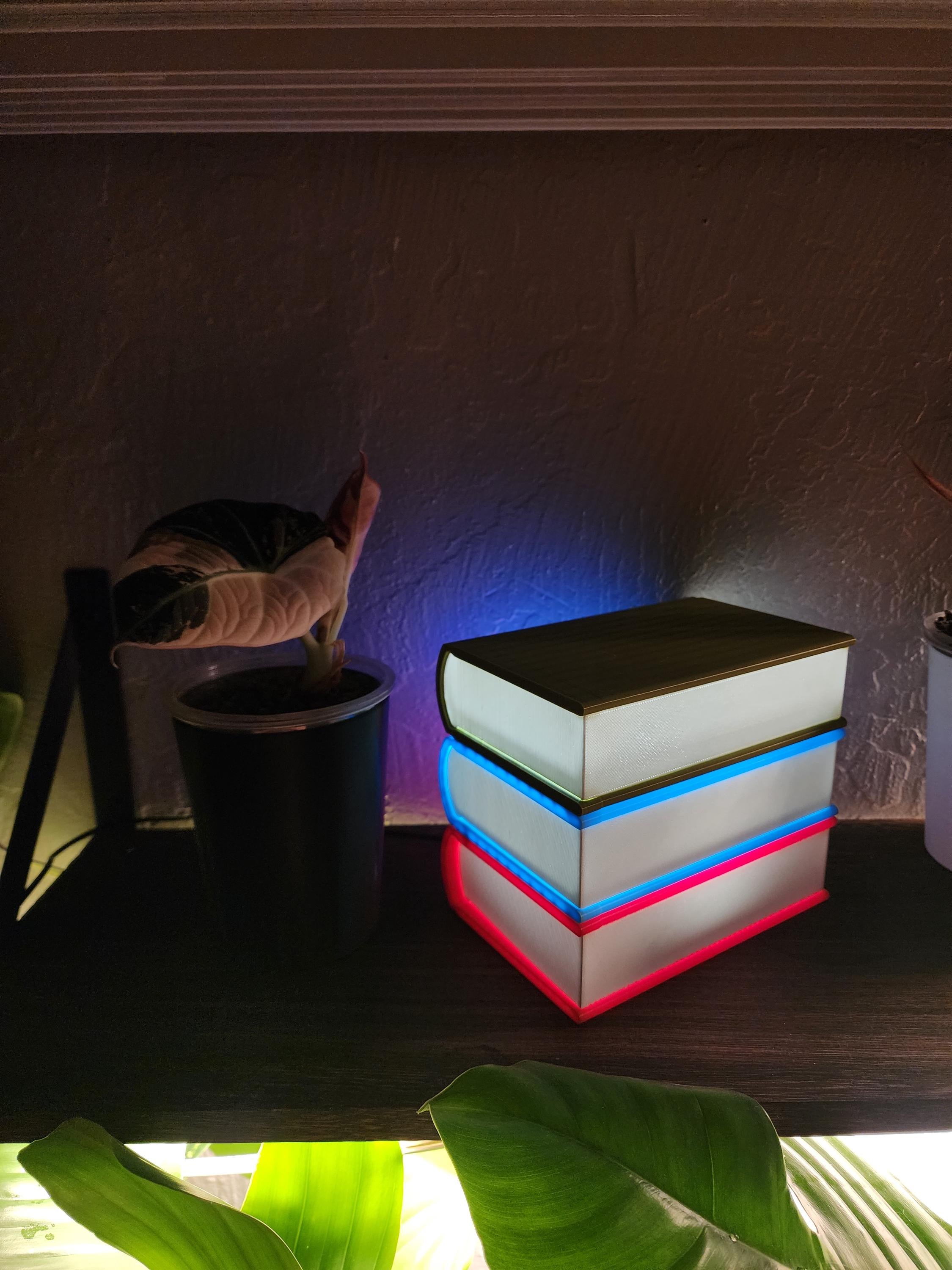 Custom Book Stack Night Light: 3D Printed LED Ambient Lamp