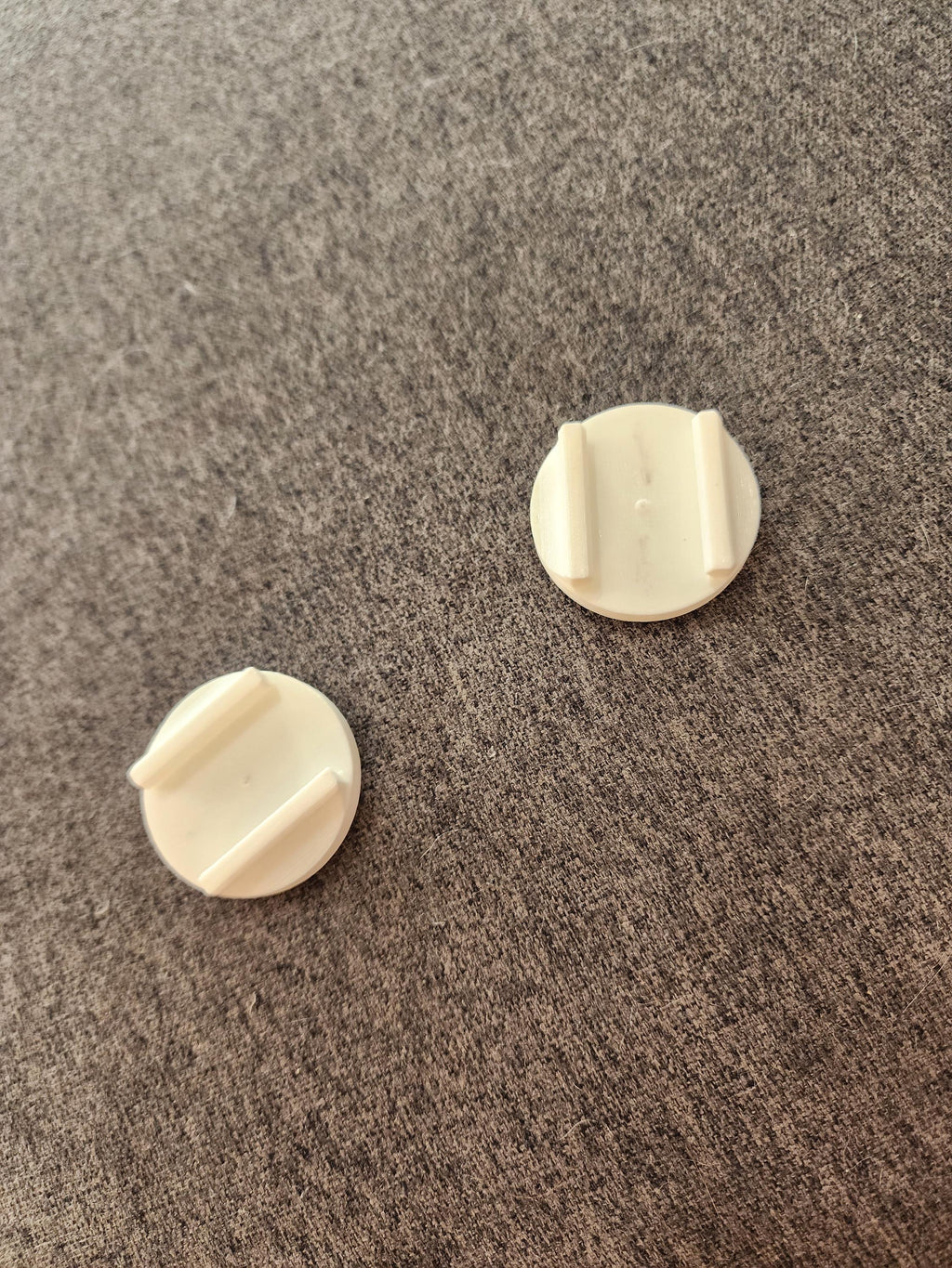 Magnetic Grow Light Clips for Barrina T5 – Fits IKEA Greenhouse (Set of 4)