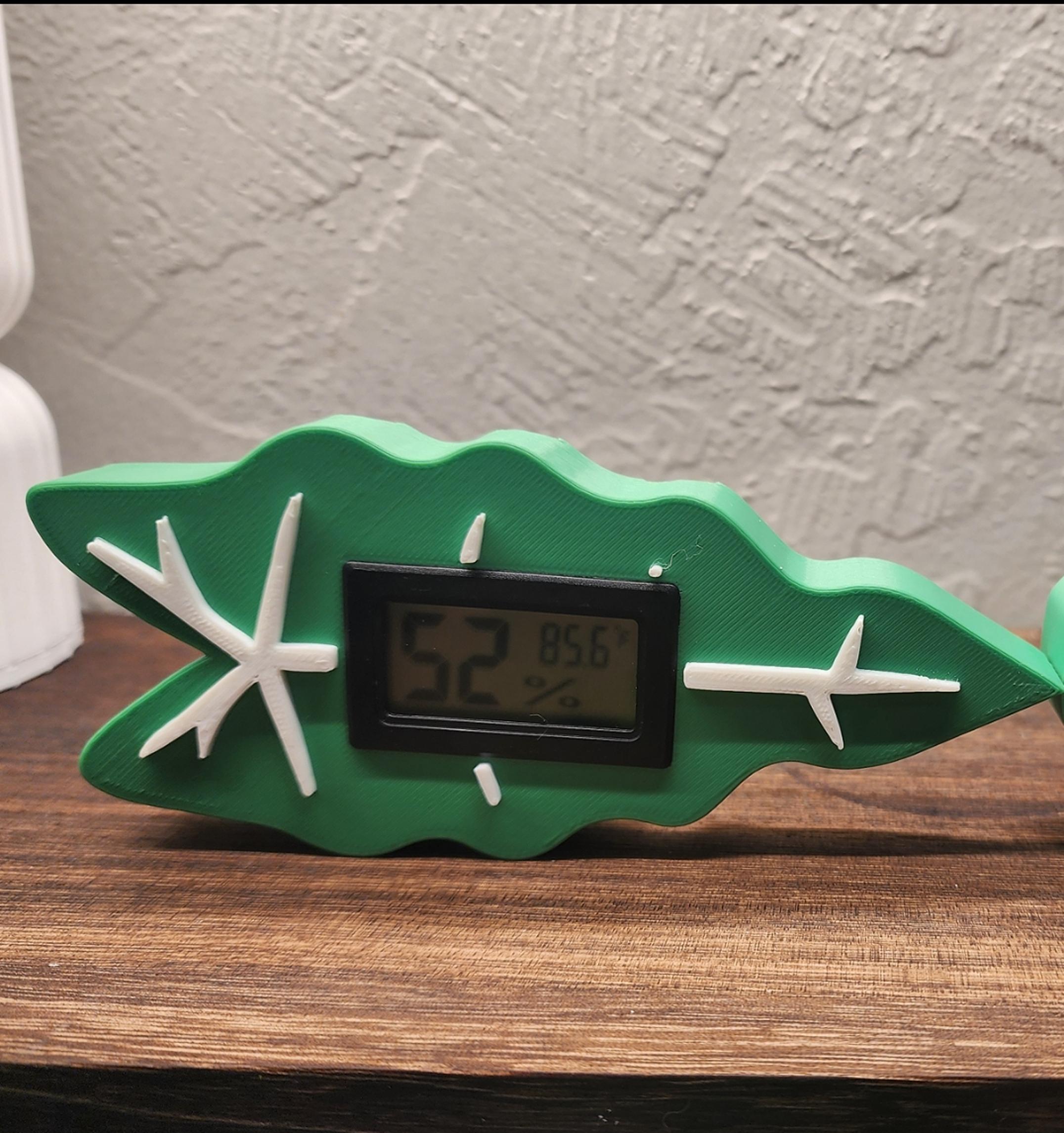 Monstera Leaf Hygrometer: Magnetic Plant Humidity Monitor
