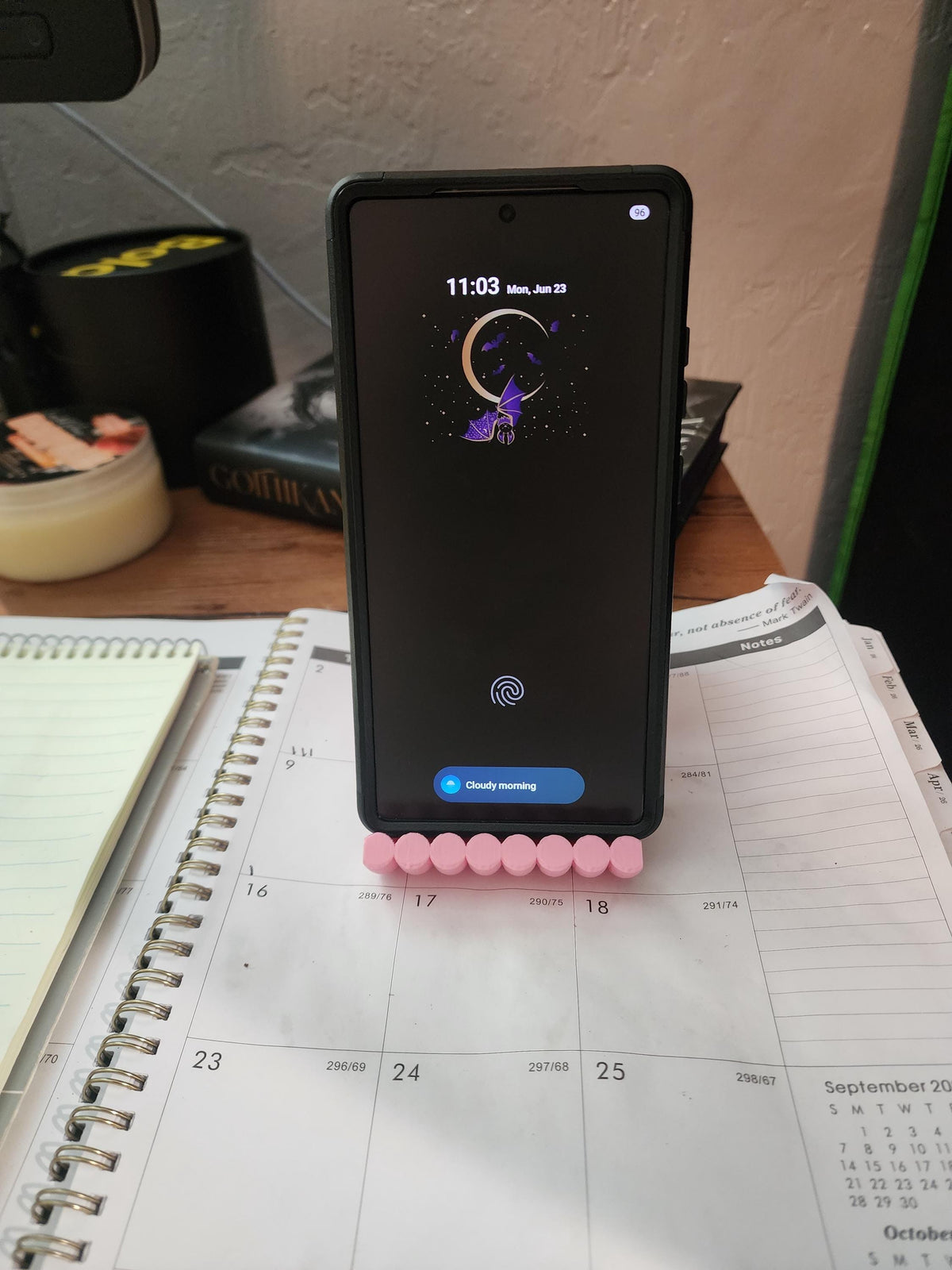 Modern Noodle Phone Holder: Minimalist Desk Organizer
