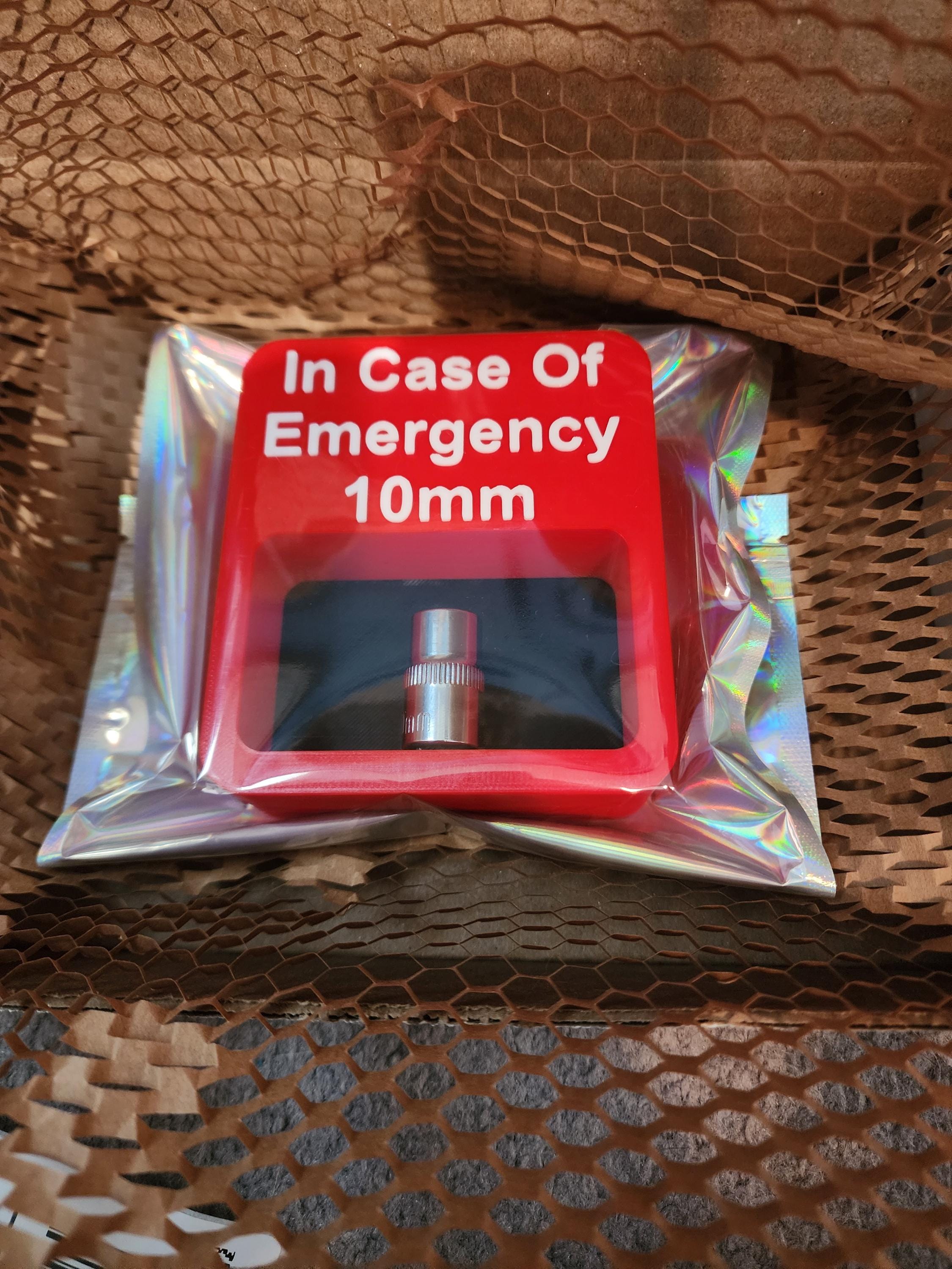 Emergency 10mm Socket Holder: Magnetic Mechanic Gift