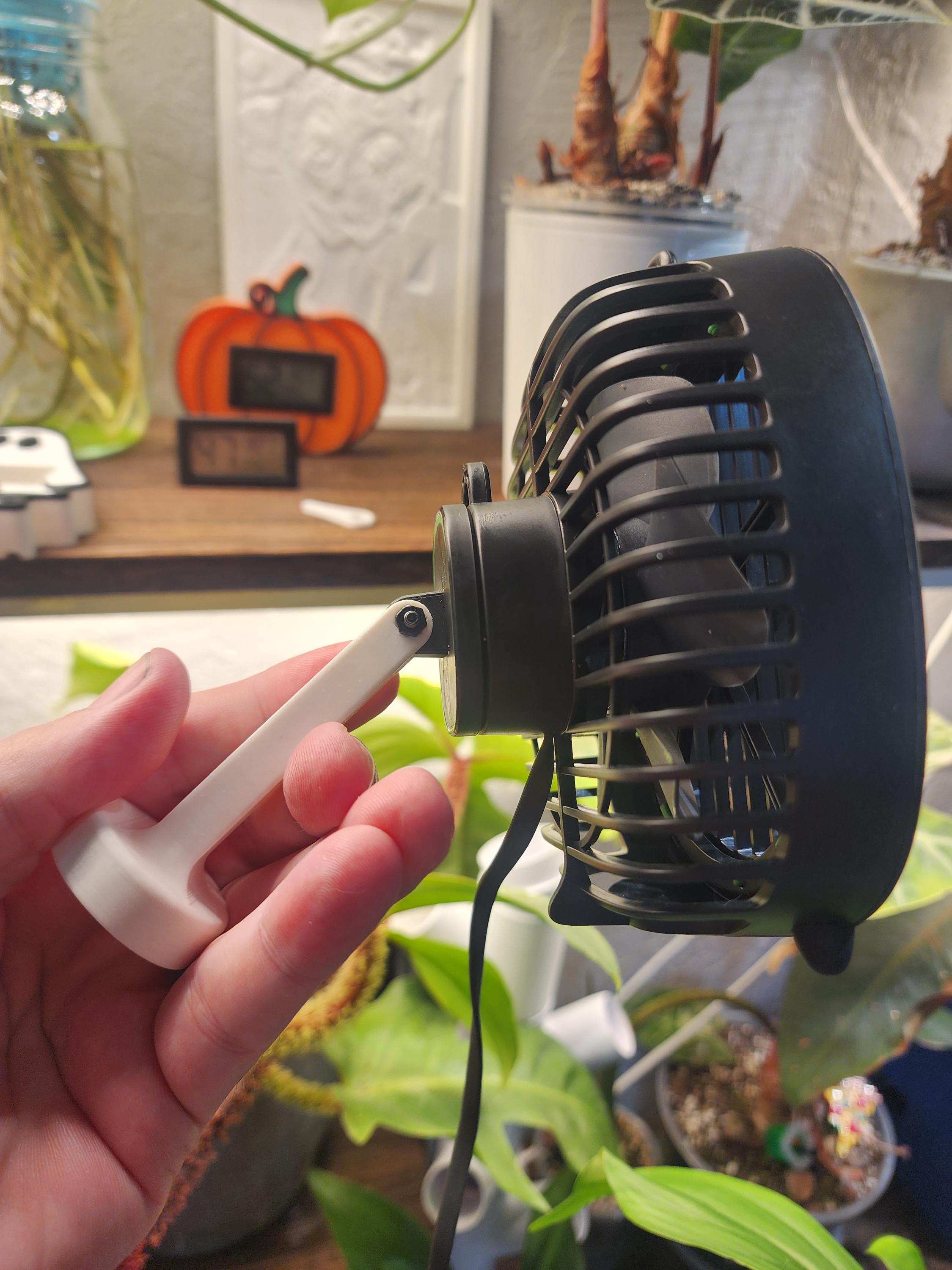 magnetic mount for 4" Vivosun AeroWave D4