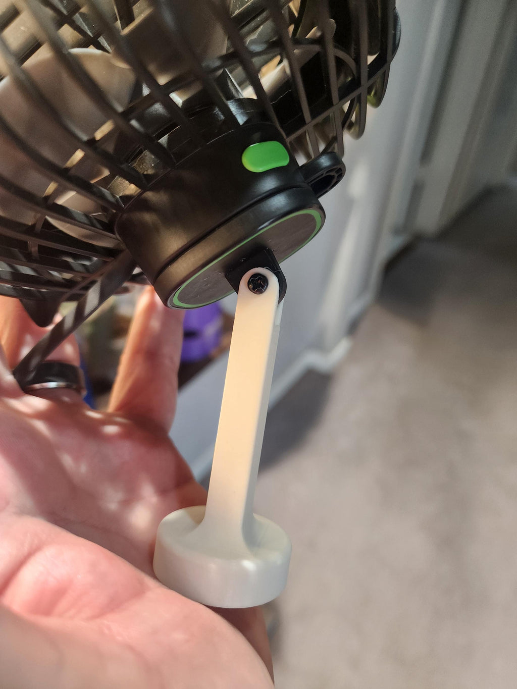 magnetic mount for 4" Vivosun AeroWave D4