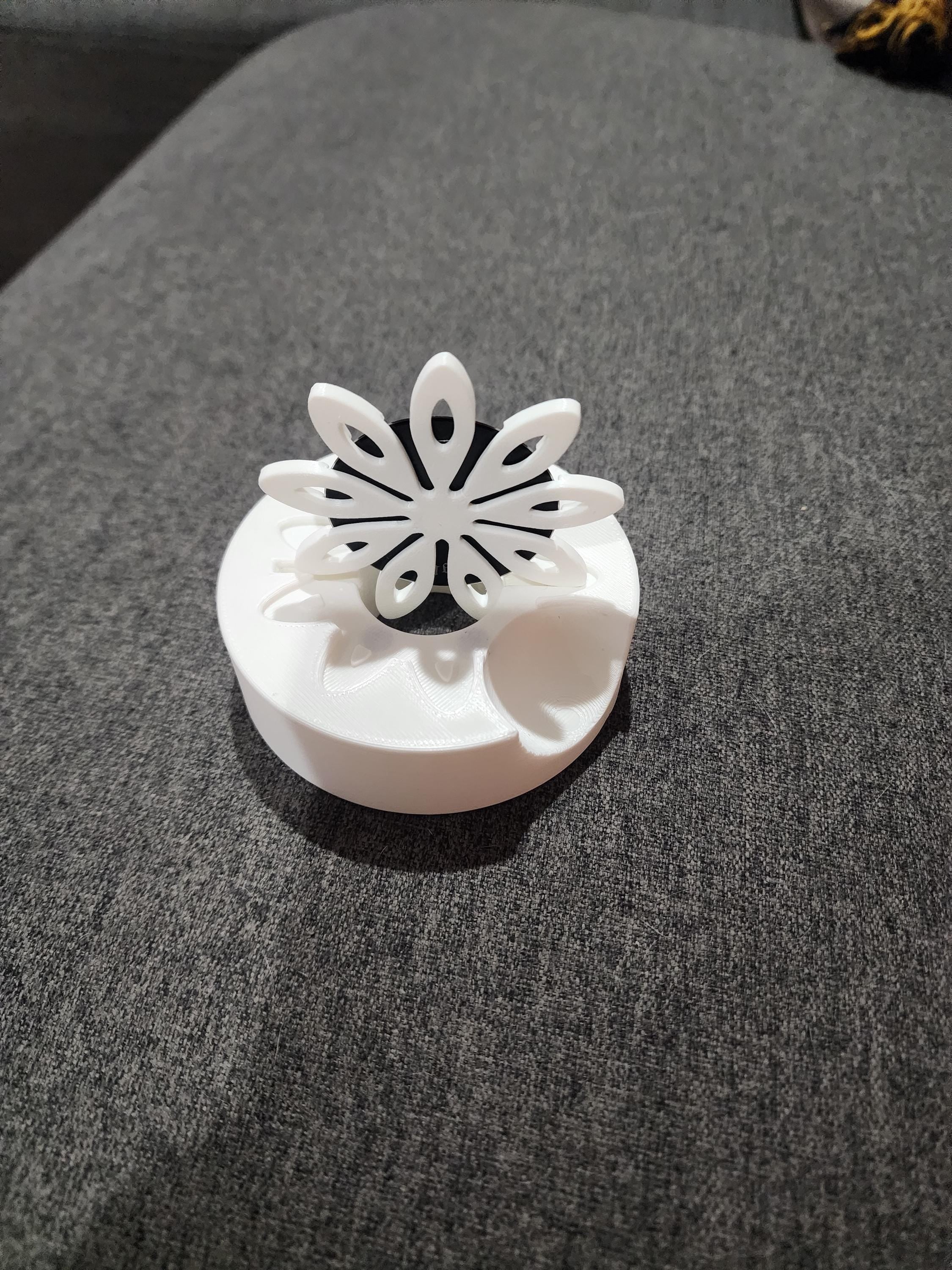 Thread Cutter: Rotary Blade Repurposer - Made in USA