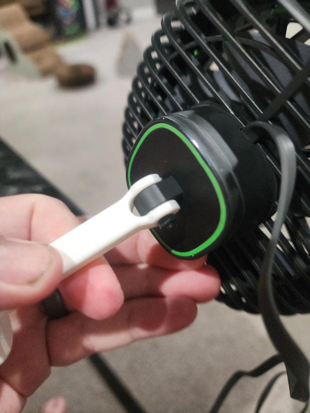 magnetic mount for 4" Vivosun AeroWave D4