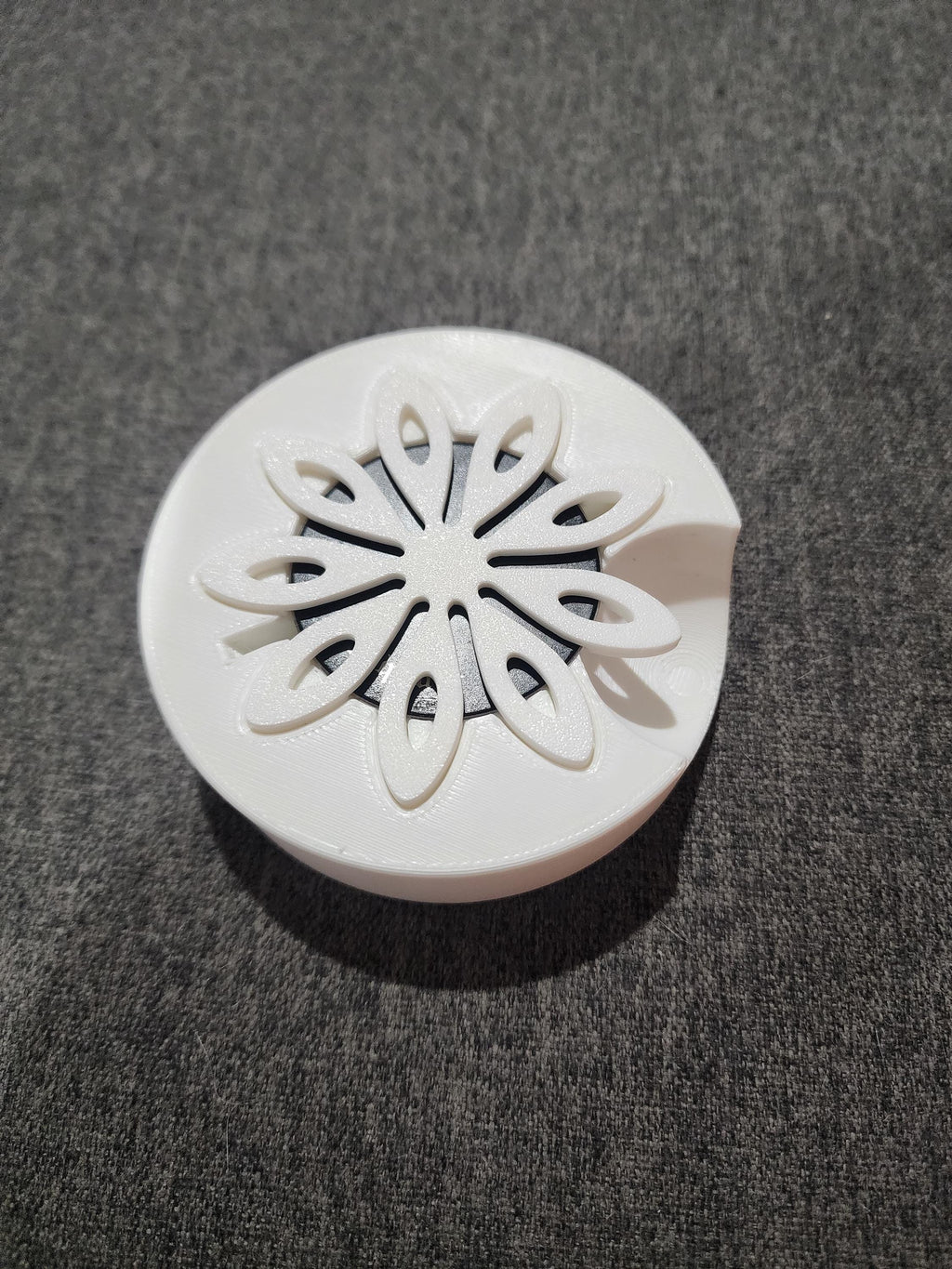 Thread Cutter – give new life to your old 45mm rotary blades (45mm blade not included)