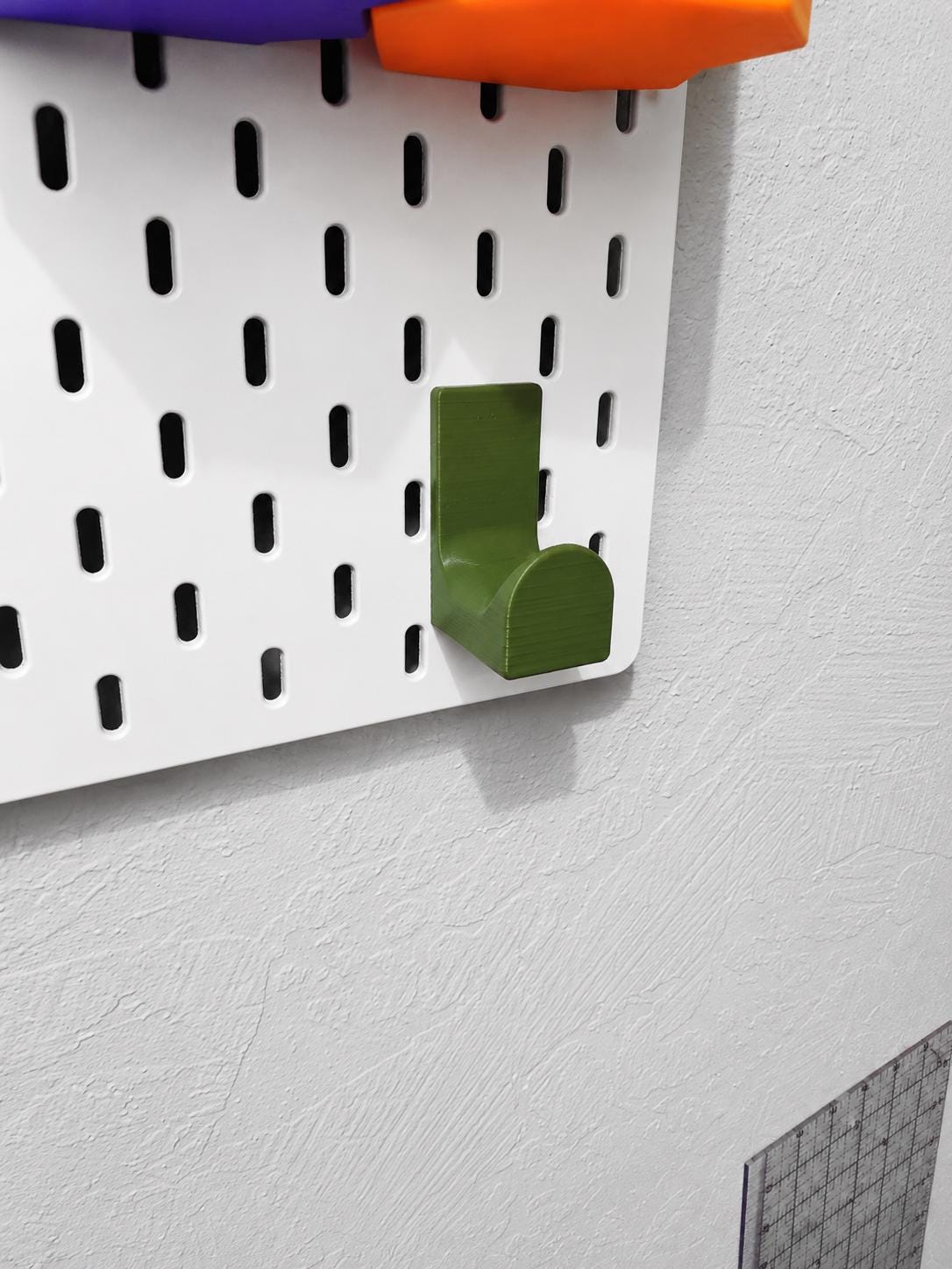 IKEA SKÅDIS Headphone Hook – Pegboard Headset Holder – 20+ Colors – Gaming & Desk Organizer