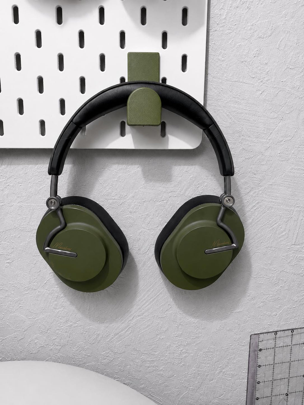 IKEA SKÅDIS Headphone Hook – Pegboard Headset Holder – 20+ Colors – Gaming & Desk Organizer